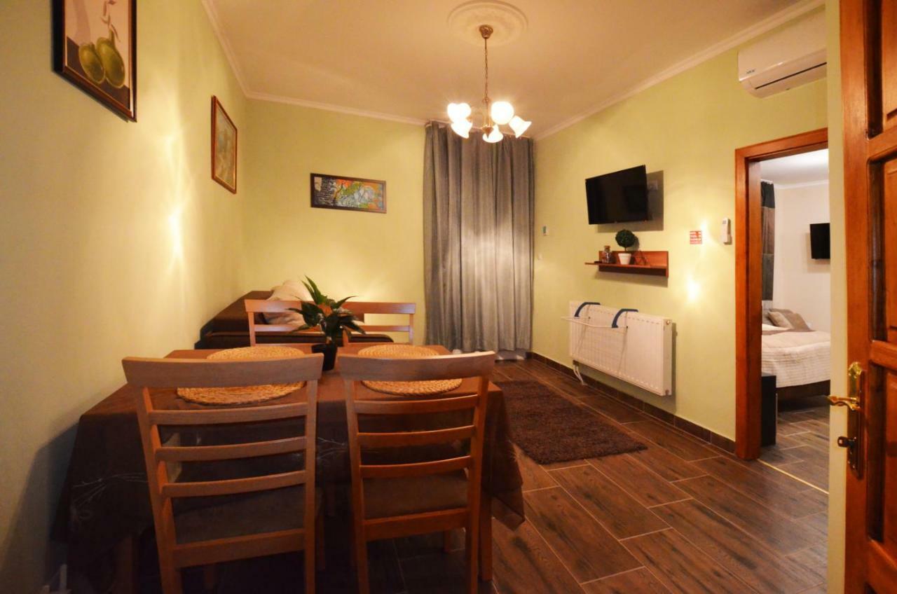 Bathory Apartman Daire Eğri Dış mekan fotoğraf